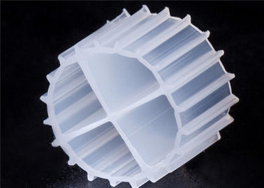 comprar Medios de filtragem MBBR de cor branca com material virgem HDPE e longa vida útil para RAS online manufacture