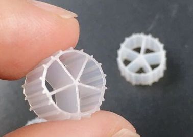 comprar Resistente aos UV HDPE 10*7MM MBBR BIOBALLS IFAS processo 5 salas fda material de segurança online manufacture