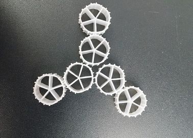 comprar Medios de filtragem flutuante de cor branca com material virgem de HDPE para tratamento de esgoto online manufacture