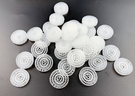 comprar Grade de alimentos Hdpe seguro FDA Material flutuante MBBR Media Bio bolas Filtro de mídia online manufacture