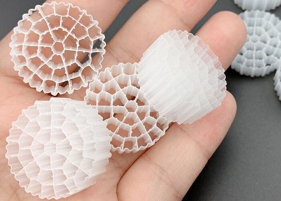 comprar Medios de filtragem flutuantes de HDPE branco MBBR FDA PE37 25*10MM online manufacture