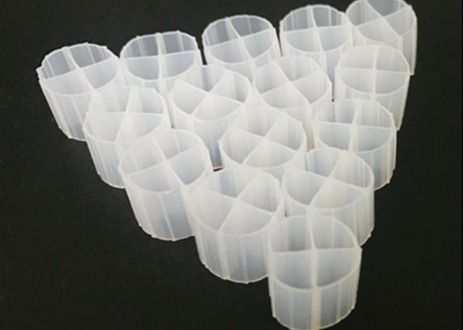 comprar Medios de Biotransporte MBBR de cor branca para tanque anaeróbico com material virgem de HDPE e tamanho de 12*9mm online manufacture