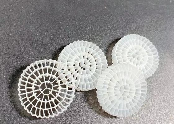 comprar 75 Quartos Biocellula MBBR Filtro Media Super Descarburization Para Aquacultura RAS online manufacture