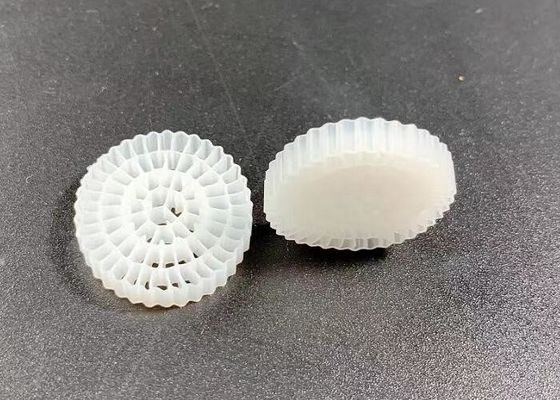 comprar Filtro biológico portador de HDPE Mbbr para piscinas de piscicultura 25x4MM online manufacture