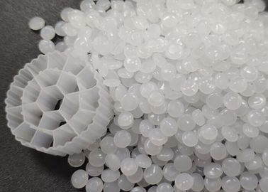 Medios MBBR de cor branca com material virgem HDPE e tamanho 25*12mm para tratamento de águas residuais