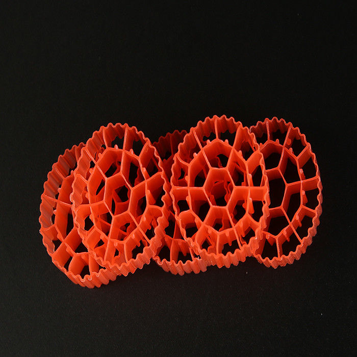 Plastico vermelho / amarelo MBBR Bio Media K1 500 m2/m3 Área de superfície com cor branca