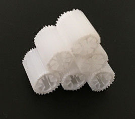 Sete buracos Biocell Filter Media HIPS cor branca Material Filtro plástico de afundamento Media Para piscina