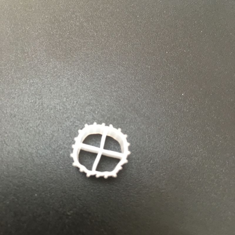 Medios de filtragem MBBR de cor branca com material virgem HDPE e longa vida útil para RAS