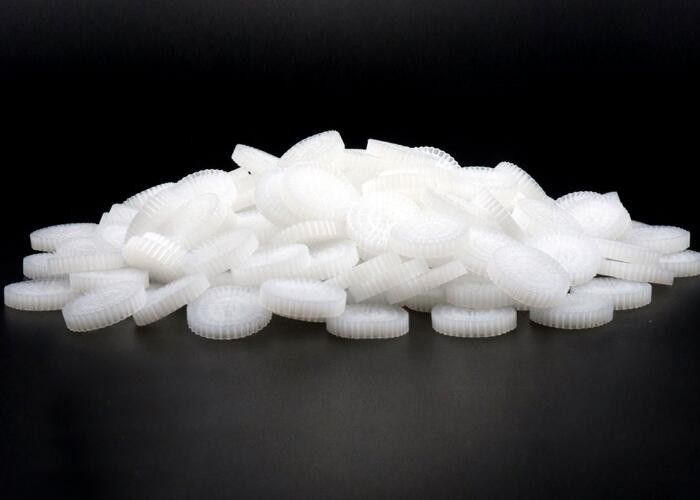 Medios de filtragem de piscinas flutuantes de alta eficiência para aquários