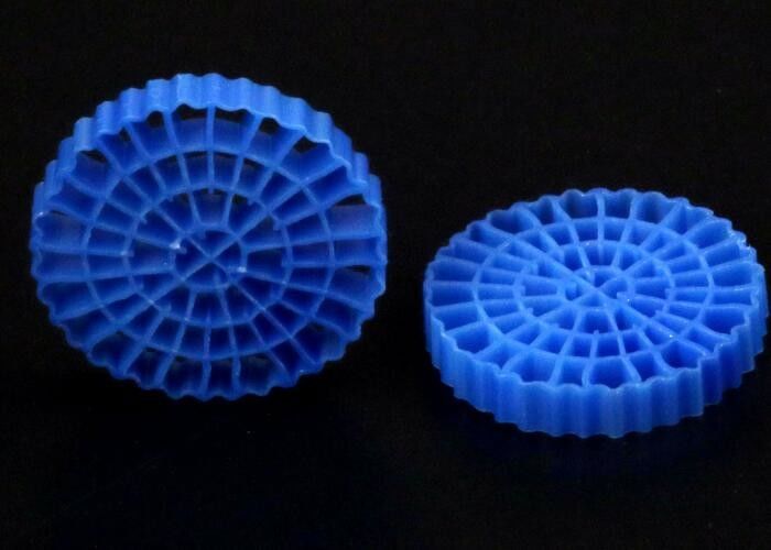 grande área de superfície 25*4 mm e de cor branca, material virgem de HDPE MBBR biofilm media