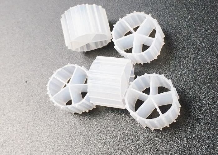 Resistente aos UV HDPE 10*7MM MBBR BIOBALLS IFAS processo 5 salas fda material de segurança