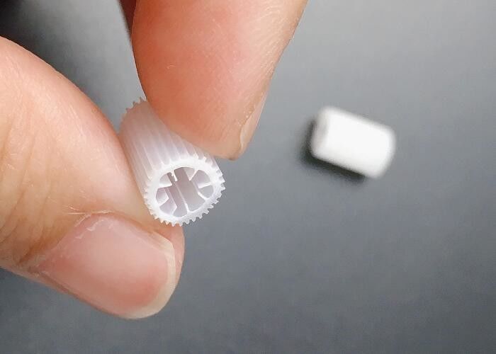 Mbbr Biofilm Carrier para tanque bioquímico com leito móvel 5*10mm Material de quadris