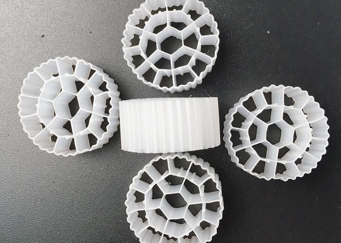 Material de filtragem de biobolhas de plástico K1 e K3 Hdpe 25*12mm Ras Biocolor Branco Bio Carrier