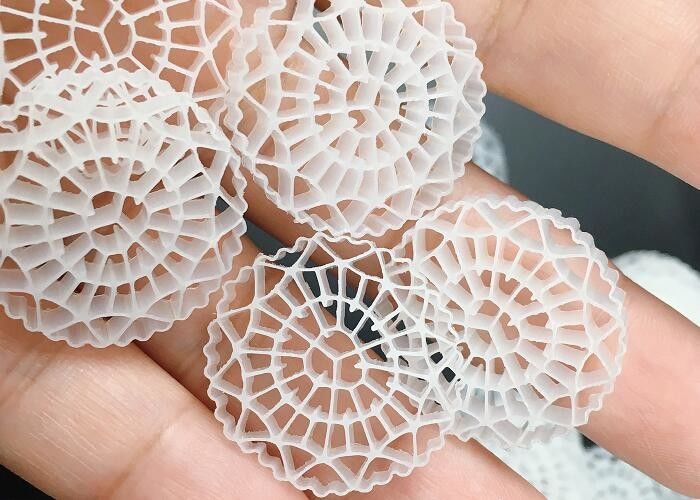 Economização de espaço MBBR biopipe Fliter Media PE63 Para tratamento de águas residuais / RAS Com tecnologia A2/O de cor branca