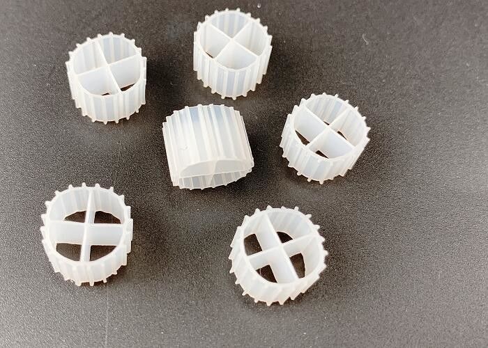 Estação de tratamento de águas residuais com tecnologia de filtro de meios mbbr kaldnes k1/k3 para sistemas de aquicultura ras