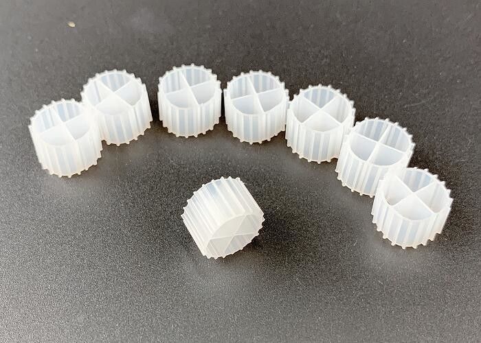 Medios de filtragem biológicos de 11 mm de branco virgem de HDPE para desnitrificação