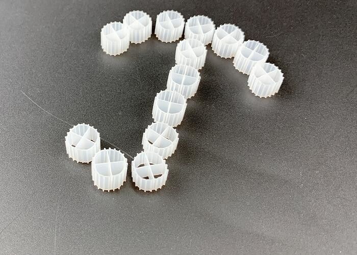Medios de filtragem biológicos de 11 mm de branco virgem de HDPE para desnitrificação