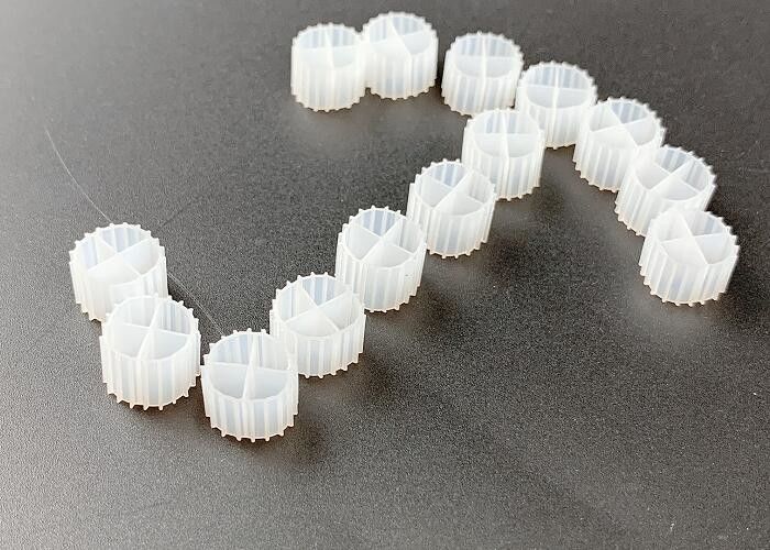 11*7mm MBBR Bio Balls Filter Media Grande área de superfície