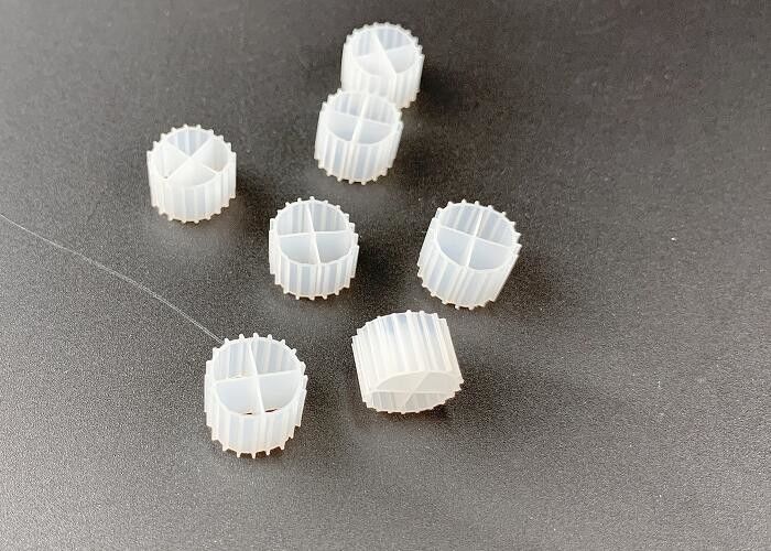 11*7mm MBBR Bio Balls Filter Media Grande área de superfície