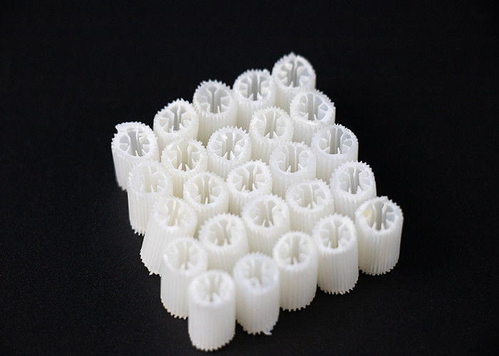Filtro de células biológicas de plástico Dimensão do meio 5 mm X 10 mm Área de superfície efetiva maior