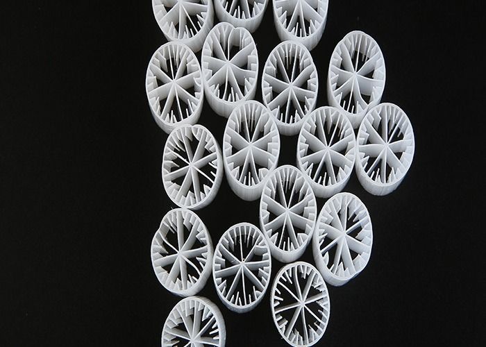 Área de superfície grande K5 Medios de filtragem flutuantes Medios de filtragem de tratamento de água