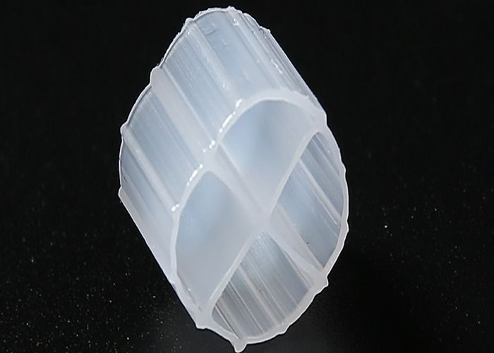 Mecanismo de formação de biofilme transportador rápido Meio de filtragem biológico 0,96-0,98 g/Cm3 Densidade