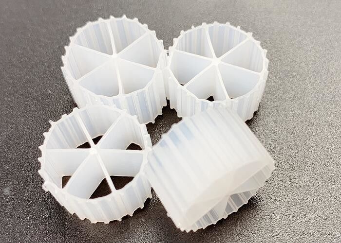 PE04 Grande área de superfície Branco Cores MBBR Bio Media 6 Quartos 800m2/M3