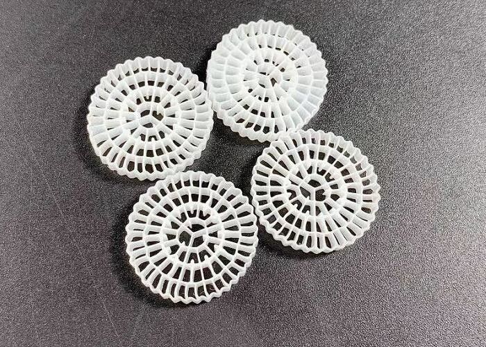 75 Quartos Biocellula MBBR Filtro Media Super Descarburization Para Aquacultura RAS