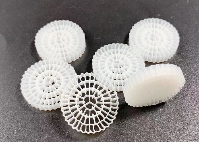 Filtro biológico portador de HDPE Mbbr para piscinas de piscicultura 25x4MM