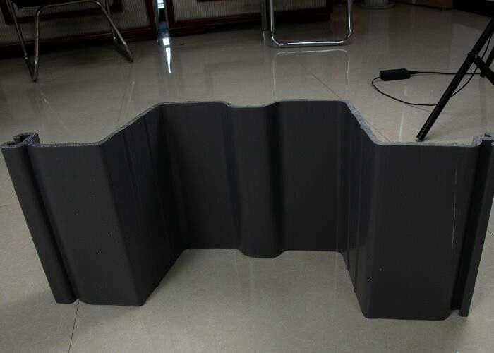 Resíduo de plástico PVC reciclado para solução de controle de água